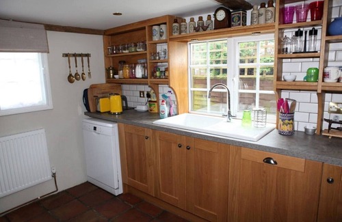 Over Cabaña | Encantadora cabaña con techo de paja del s. XVIII recientemente renovada