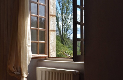 Le Bugue Casa | Hermosa casa de encanto XVIII en el corazón del Perigord negro.