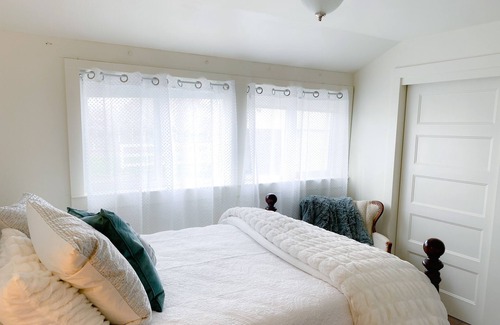 Yuba City Otro | Charming 1907 Farmhouse on 6 1/2 acres