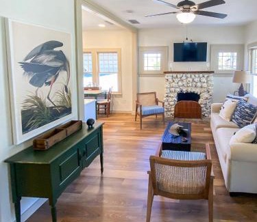 Yankeetown Casa | Charming 1940s Daybook Cottage on the Florida Hidden Coast