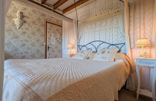 Valencay Cama Y Desayuno | Encantadora casa de huéspedes cerca de los Castillos del Loira y el Zoo de Beauval