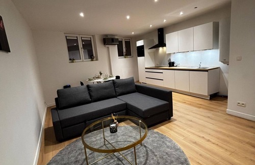 Wondelgemstraat Apartamento | Charming 1BR Apartment | Walk to City Center