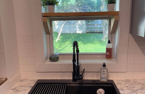 Black River Falls Casa | Charming 2-bedroom house with AC, WiFi in serene Black River Falls.