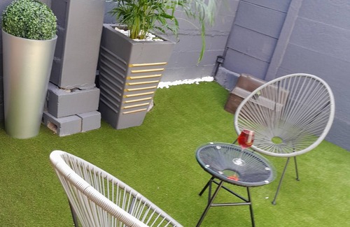 Trawal Apartamento | Charming 2-bed apartment with AC and WiFi in enchanting Brackenfell, Cape Town