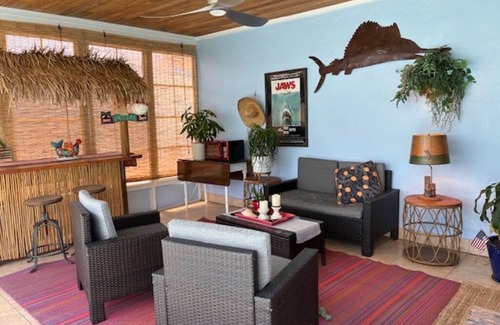 Gulf Harbors Casa | Charming 2-bedroom house in lovely New Port Richey with pool.