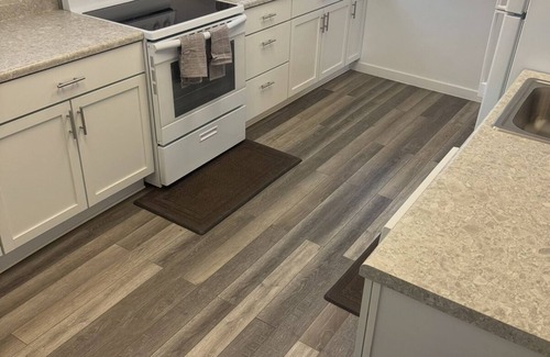 Council Bluffs Casa | Charming 2-bedroom house in awesome Council Bluffs with WiFi, AC