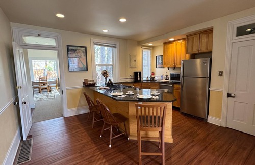 Lower Avenues Casa | Charming 2-bedroom house, with large greatroom, quiet Avenues neighborhood
