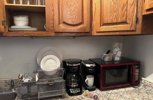 Union City Apartamento | Charming 2-bedroom apartment with full kitchen 10-15 mins from NYC Times Sq.