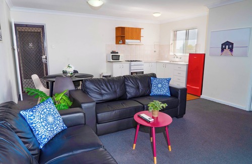 Rivervale Apartamento | Charming 2-Bedroom Apartment: Spacious, Cozy, and Fully Self-Contained