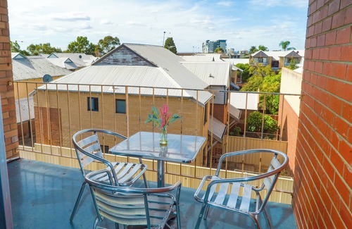 Rivervale Apartamento | Charming 2-Bedroom Apartment: Spacious, Cozy, and Fully Self-Contained