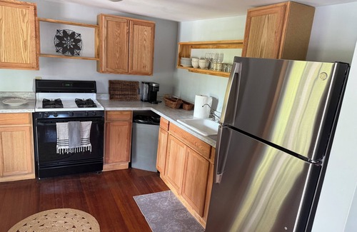 Mount Marion Apartamento | Charming 2-bedroom apartment in lovely Rosendale, just off the rail trai.