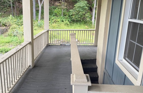 Mount Marion Apartamento | Charming 2-bedroom apartment in lovely Rosendale, just off the rail trai.