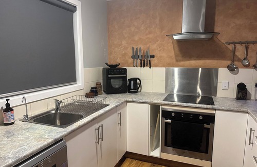 McLaren Vale Casa | Charming 2-bedroom house with pool, massage chair & more in McLaren Vale