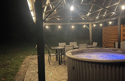 Lewis Run Cabina | Charming 2-bedroom cabin in right next to Kinzua with AC