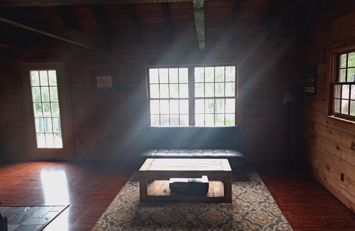 North Monmouth Cabina | Charming 2-bedroom cabin in lovely Monmouth
