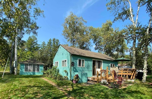 Saginaw Cabina | Charming 2-bedroom cabin in Saginaw with AC