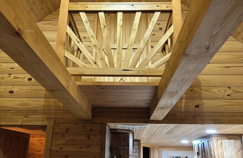 North Bangor Cabina | Charming 2-bedroom cabin with WiFi in North Bangor, NY.
