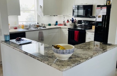 Silver Lake Casa | Charming 2-bedroom Corpus Christi house Silver Lake w/Golf Cart