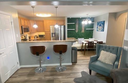 Clairemont Condominio | Charming 2-bedroom condo with AC, fitness room in lovely San Diego