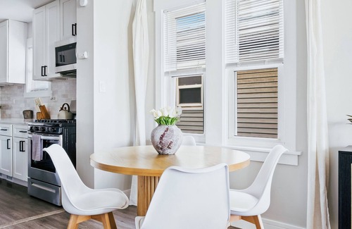 Chicago Condominio | Charming 2-bedroom condo in marvelous Chicago
