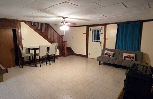 Ridgeway Cabaña | Charming 2-bedroom house with WiFi is a cozy place