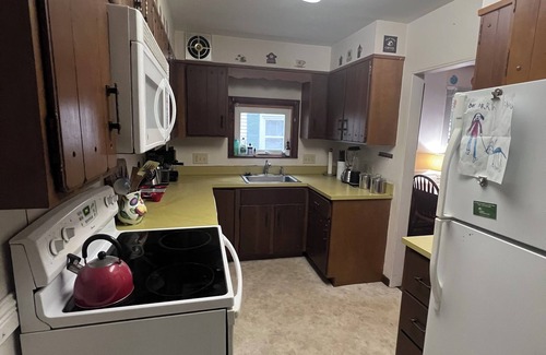 Bath Casa | Charming 2-bedroom house in small-town neighborhood