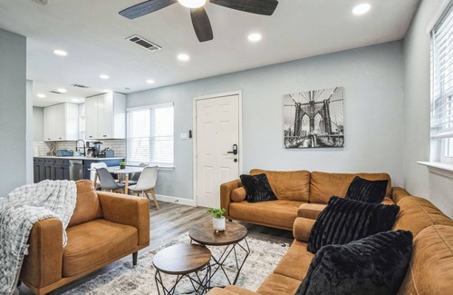 Parker Lane Condominio | Charming 2-bedroom House W/ WiFi & AC in Austin