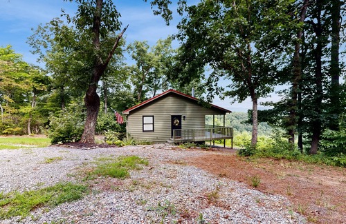 Piney Mountain Casa | Charming 2 bedroom house with stunning mountain and valley views