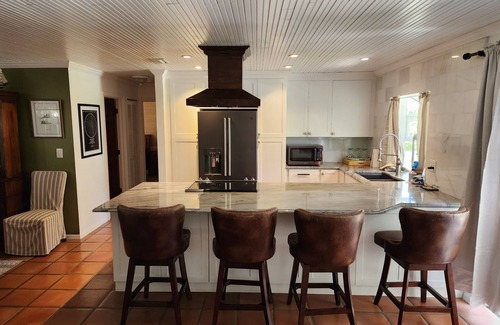 The Meadows Casa | Charming 2-bedroom pool home in welcoming Sarasota with WiFi, AC