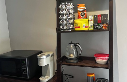 Hillcrest Casa | Charming 2-bedroom rental in lovely San Diego Hillcrest area with AC