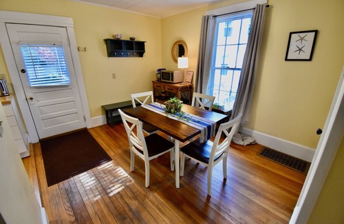 Munjoy Hill Apartamento | Encantadores escalones de 2 dormitorios del paseo marítimo del este