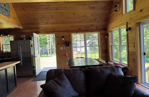 Portage Lake Cabina | Charming 2-bedroom cabin in Portage Lake