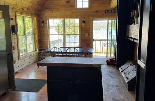 Portage Lake Cabina | Charming 2-bedroom cabin in Portage Lake