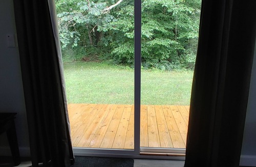 Johnson County Casa | Charming 2-bedroom house with WiFi, AC in wonderful Shady Valley