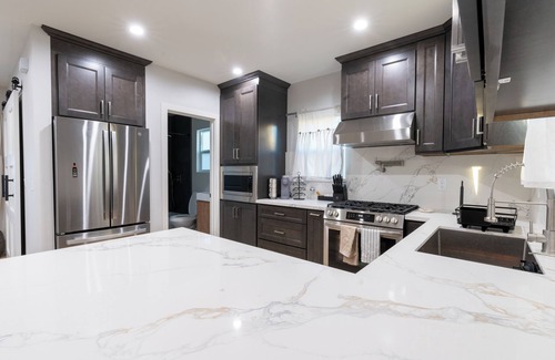 West Covina Casa | Charming 2-bedroom house with AC, WiFi in enchanting West Covina.