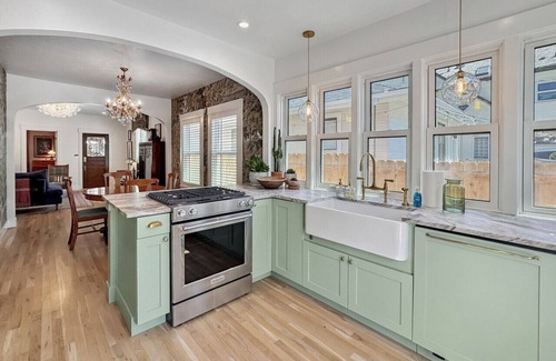 North End Cabina | Hyde Park Cottage .