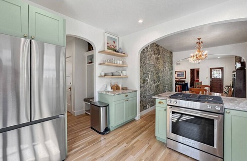 North End Cabina | Hyde Park Cottage .