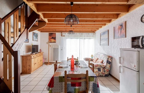 Esquieze-Sere Apartamento | Apartamento T3, 6 personas, dúplex con jardín, parking y cerca de estaciones de esquí