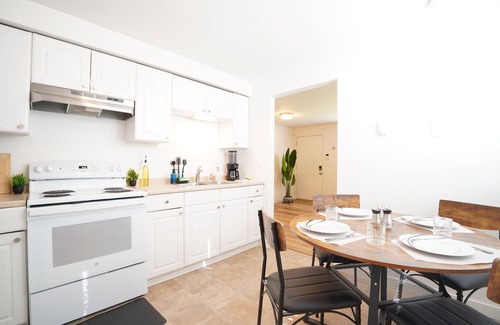 Everett Casa | Charming 2B1B 1 King 1Queen#Remodeled#Wifi#Parking