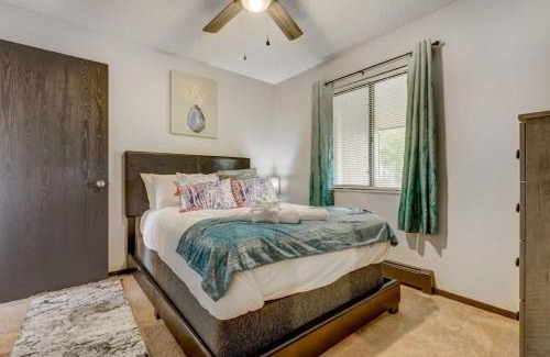 Northeast Colorado Springs Apartamento | Charming 2bd Near to Stores Restaurants & Hiking