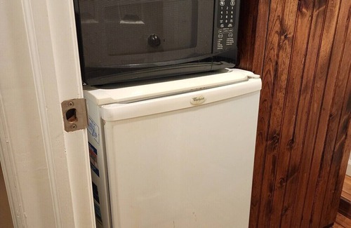 Saranac Lake Apartamento | 2 Bedroom-Apartamento-Baño compartido