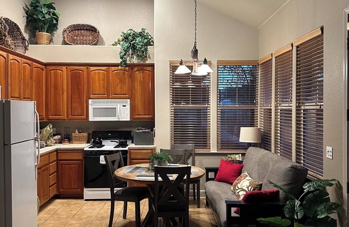 Saddle Creek Casa | Charming 2BR/2BA Golf Bungalow with AC, WiFi, Restaurant, Community Pool/Gym