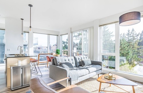 Wilburton Apartamento | Charming 2BR in Bellevue, Gym + Pet-Friendly