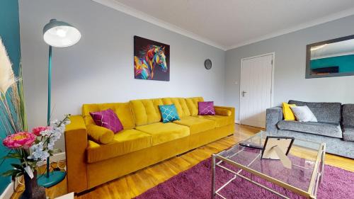 Hinckley Casa | Charming 3 Bed Bungalow Parking & Wifi Business and Leisure by Jesswood Properties