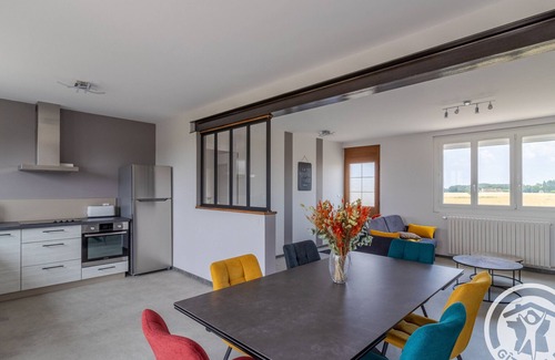 Meon Cabaña | Casa rural cómoda y luminosa con terraza en entorno tranquilo