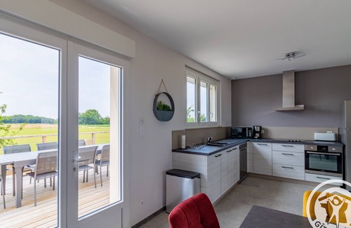 Meon Cabaña | Casa rural cómoda y luminosa con terraza en entorno tranquilo