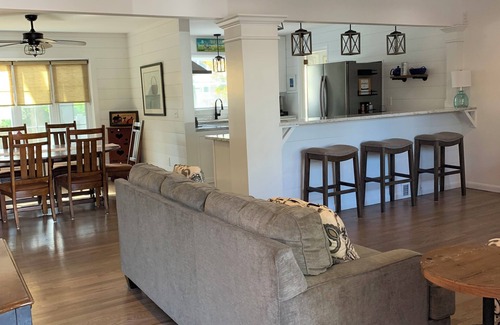 Point Pleasant Casa | Charming 3-bedroom house in Point Pleasant .Close to Bay Head Beaches.