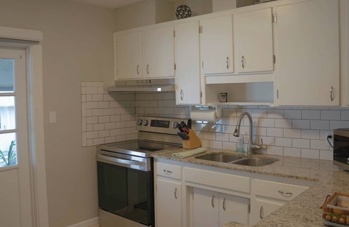 St. Petersburg - Clearwater Casa | Charming 3-bedroom house with WiFi, AC in brilliant St. Petersburg