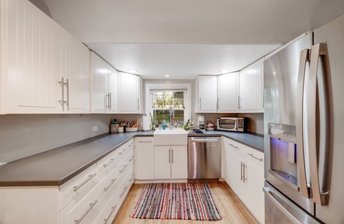 Eiber Casa | Charming 3 Bedroom 1940s Farm House