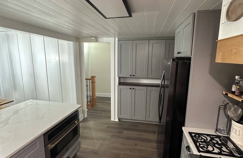 Morrow Casa | Charming 3 bedroom 2 bath house with 2 car garage, WiFi and AC in Morrow.